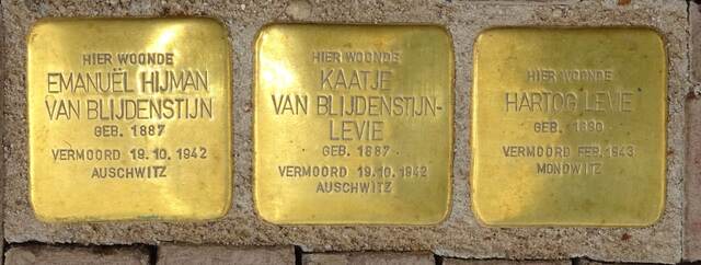 stolpersteine Willemskade 13.JPG