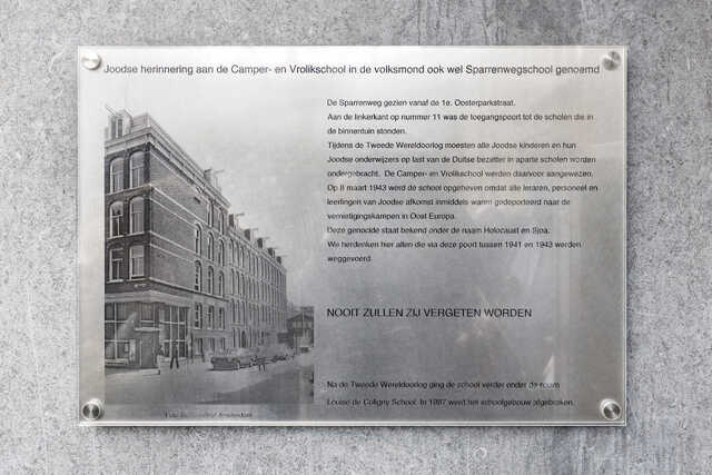 foto Onthulling plaquette Sparrenweg 07.jpg
