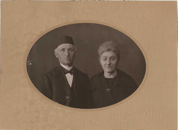 Bernhard (Peretz) Vomberg en Mietje Vomberg-de Horst