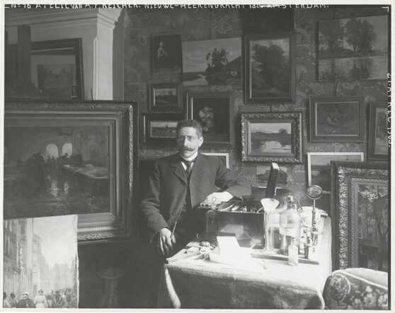 Reicher in zijn atelier