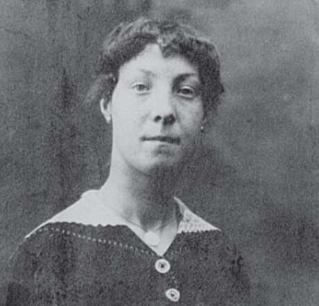 Julia Maria Hermans 1921 Felixarchief.JPG