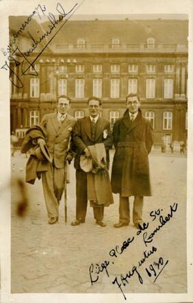 v.l.n.r: Eddy van Amerongen, Izaak de Vries en Jonas Salomon Joachims­thal, de drie toenmalige directeuren van Joachimsthal tijdens een bezoek aan Luik in 1930