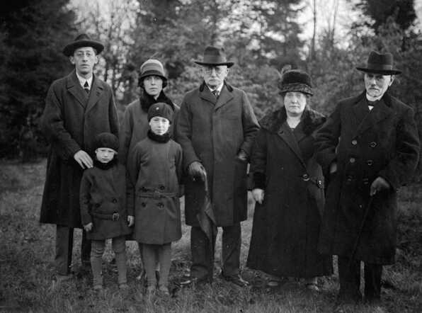 The Nieweg Family
