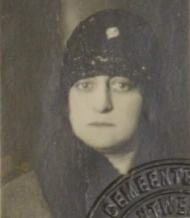 Mietje Presburg 1928 Felixarchief.JPG