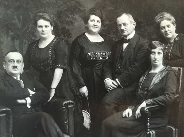 Children of NechemiaJager and Basie Kornbluh Ferdinand Dora _Sima Adolf .jpg