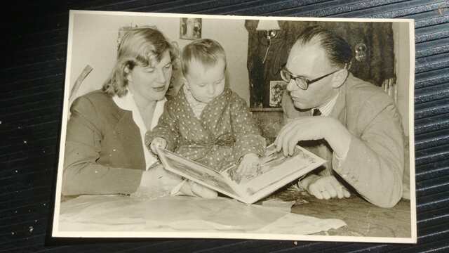 Henri en Anna Snoeck-Meier met neef Rob(bie) Meier.jpg