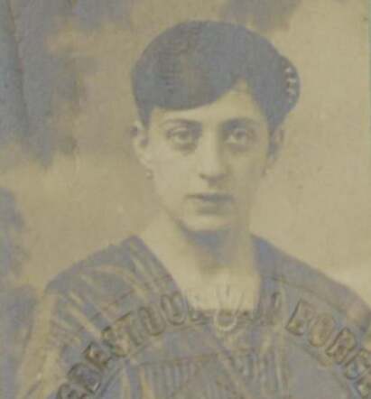 Vrouwtje Wijnschenk 1920 Felixarchief.JPG