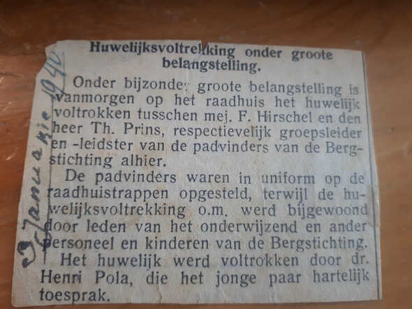 Krantenartikel over het huwelijk van Theo Prins en Floor Prins- Hirschel