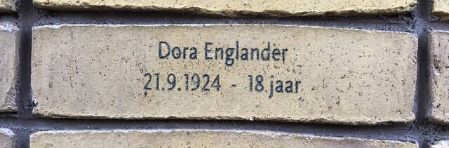 Dora Englander.JPG